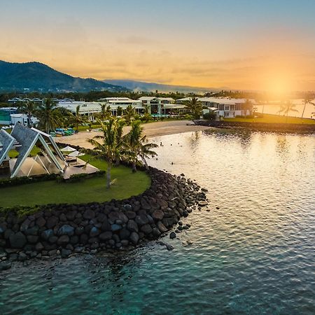 Taumeasina Island Resort Апіа Екстер'єр фото